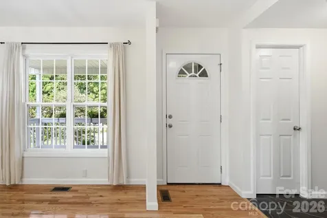 14 Grove Garden Avenue Candler NC 28715