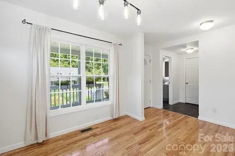 14 Grove Garden Avenue Candler NC 28715
