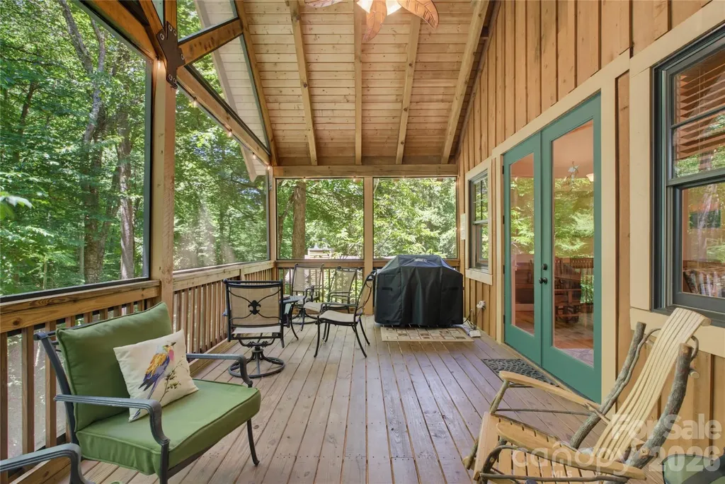 112 Boulder Creek Lane Tuckasegee NC 28783