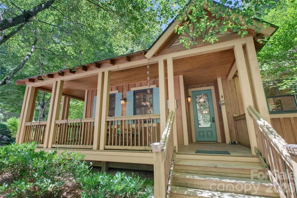 112 Boulder Creek Lane Tuckasegee NC 28783