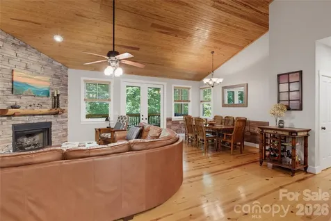 112 Boulder Creek Lane Tuckasegee NC 28783