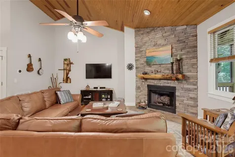 112 Boulder Creek Lane Tuckasegee NC 28783