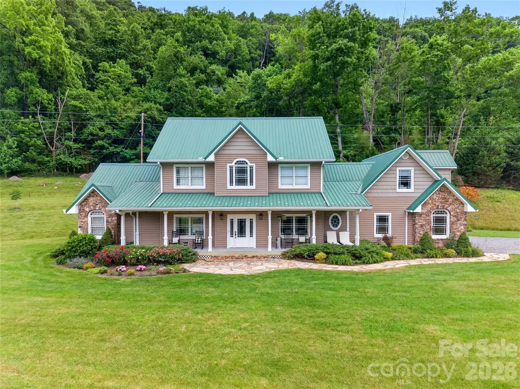 227 Black Bear Cove Clyde NC 28721