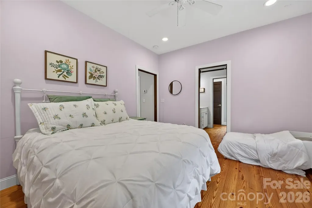 227 Black Bear Cove Clyde NC 28721