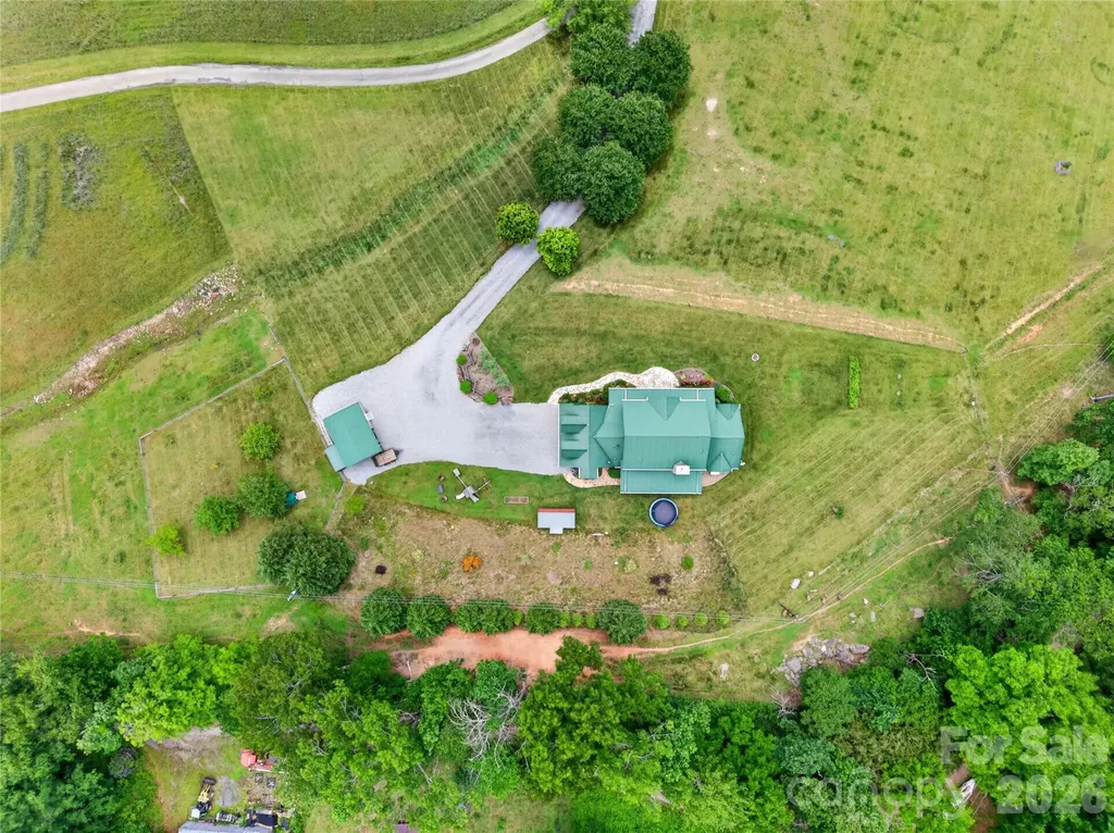 227 Black Bear Cove Clyde NC 28721