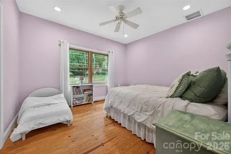 227 Black Bear Cove Clyde NC 28721