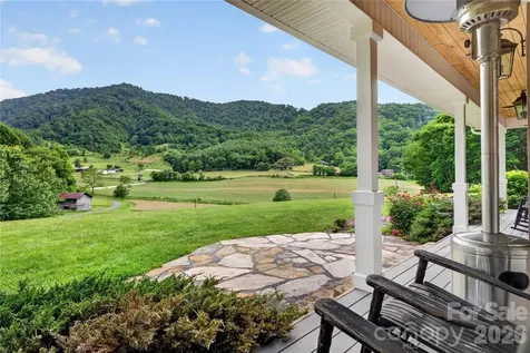 227 Black Bear Cove Clyde NC 28721