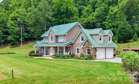 227 Black Bear Cove Clyde NC 28721