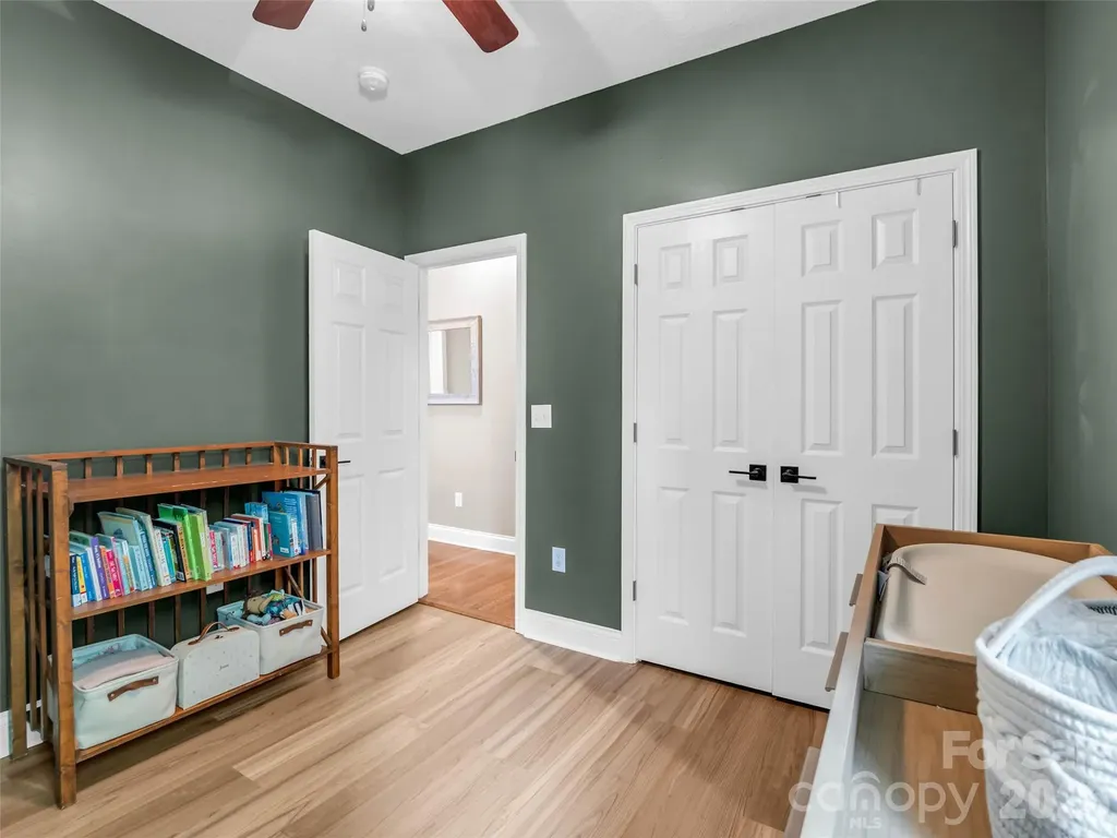 17 Black Iron Lane Hendersonville NC 28792