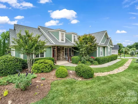 17 Black Iron Lane Hendersonville NC 28792