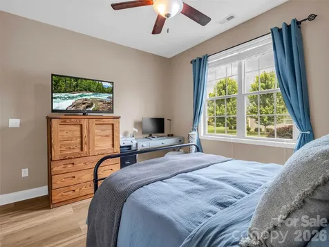 17 Black Iron Lane Hendersonville NC 28792