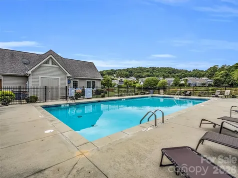 17 Black Iron Lane Hendersonville NC 28792