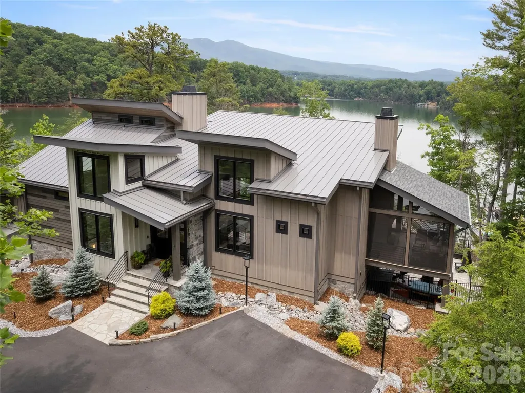 425 Dockside Drive Nebo NC 28761