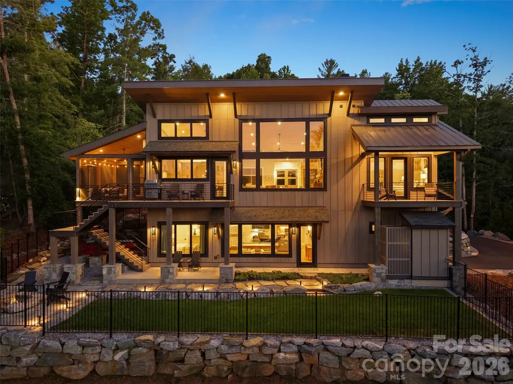 425 Dockside Drive Nebo NC 28761
