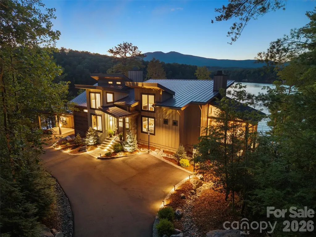 425 Dockside Drive Nebo NC 28761