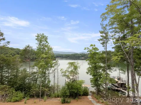 425 Dockside Drive Nebo NC 28761