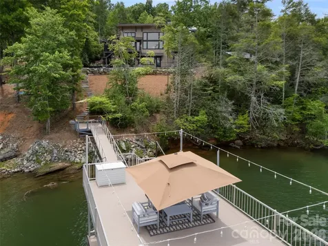 425 Dockside Drive Nebo NC 28761