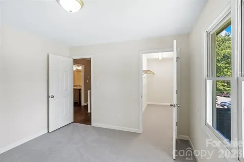 5516 Ilford Street Charlotte NC 28215