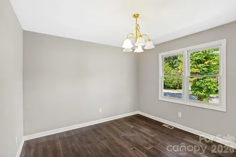 5516 Ilford Street Charlotte NC 28215