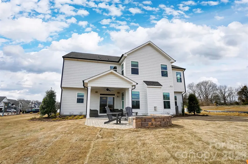 7205 Farmingdale Lane Harrisburg NC 28075