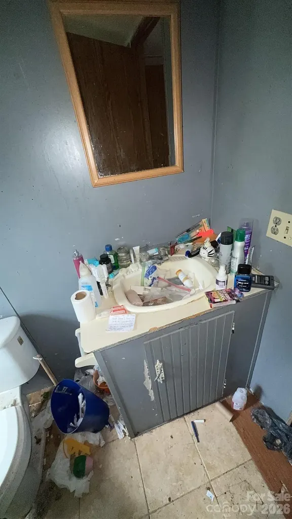 922 Us 70 W Morganton NC 28655