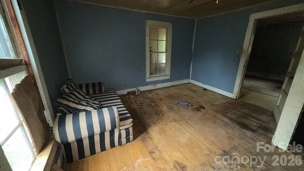 922 Us 70 W Morganton NC 28655