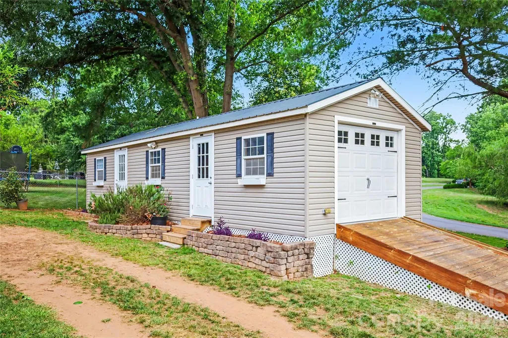 3035 River Road Shelby NC 28152