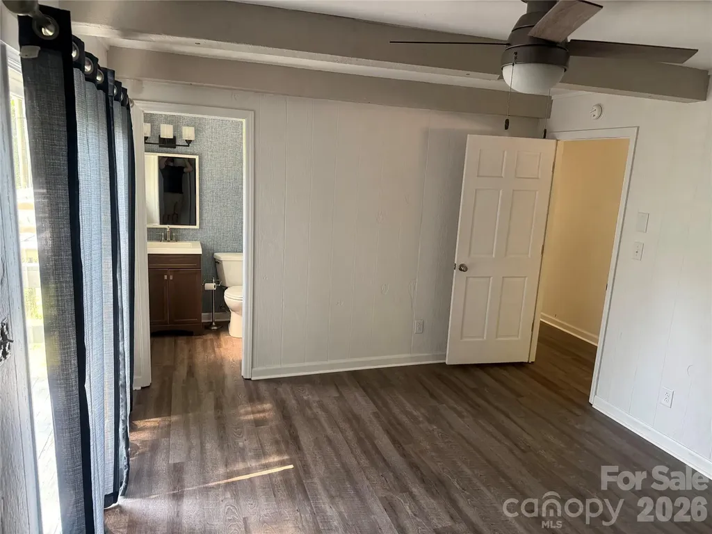 1135 Iron Circle Morganton NC 28655