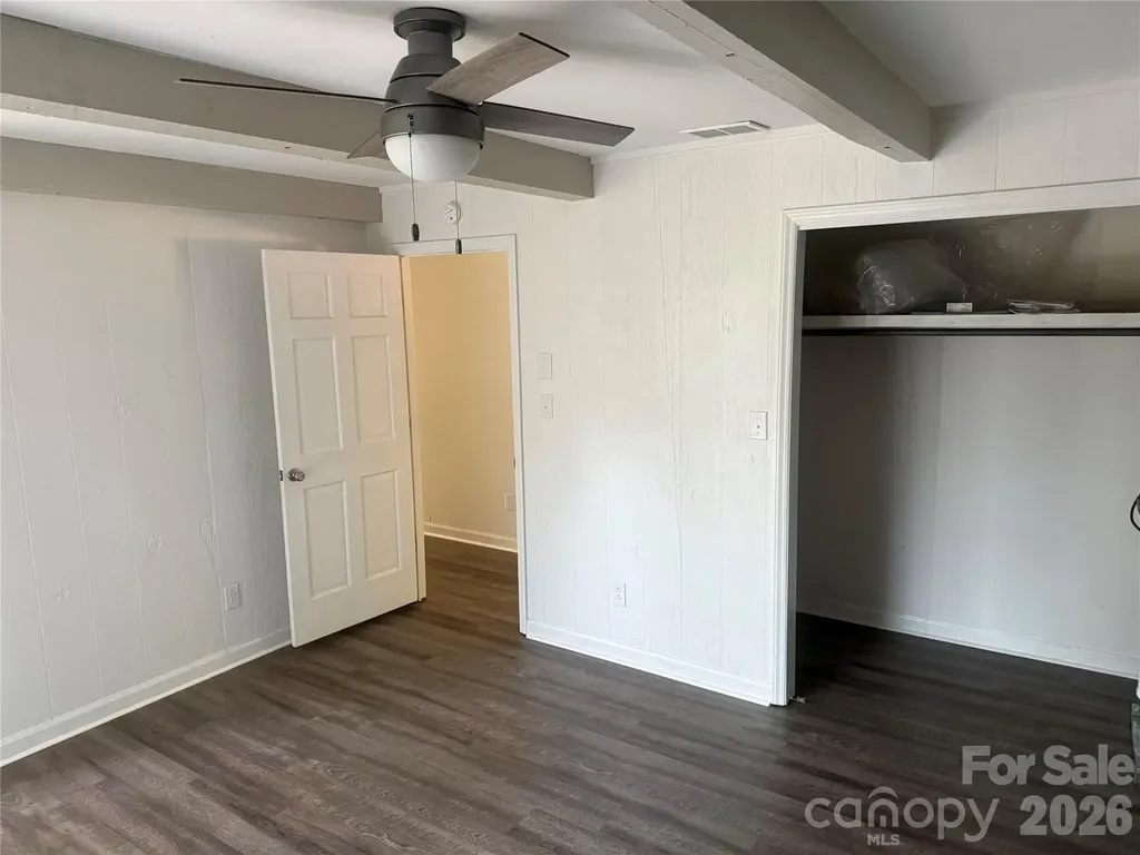 1135 Iron Circle Morganton NC 28655