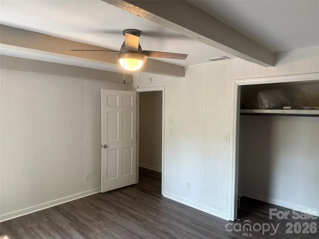 1135 Iron Circle Morganton NC 28655