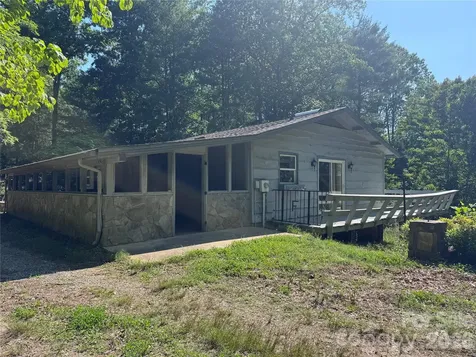 1135 Iron Circle Morganton NC 28655