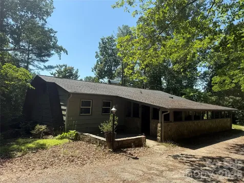 1135 Iron Circle Morganton NC 28655