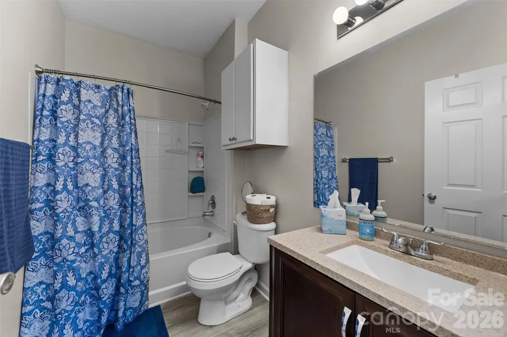 100 Vista Lake Drive Candler NC 28715