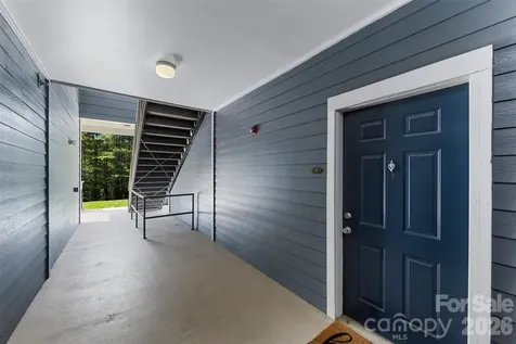 100 Vista Lake Drive Candler NC 28715