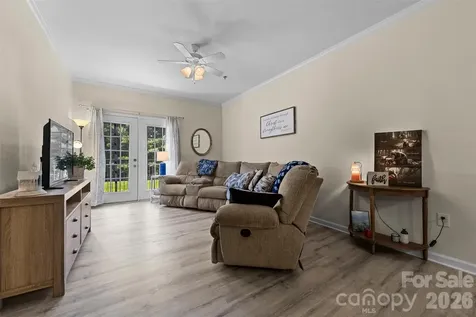 100 Vista Lake Drive Candler NC 28715