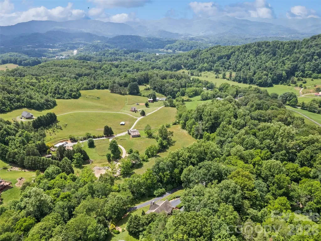 406 Inverness Drive Waynesville NC 28785
