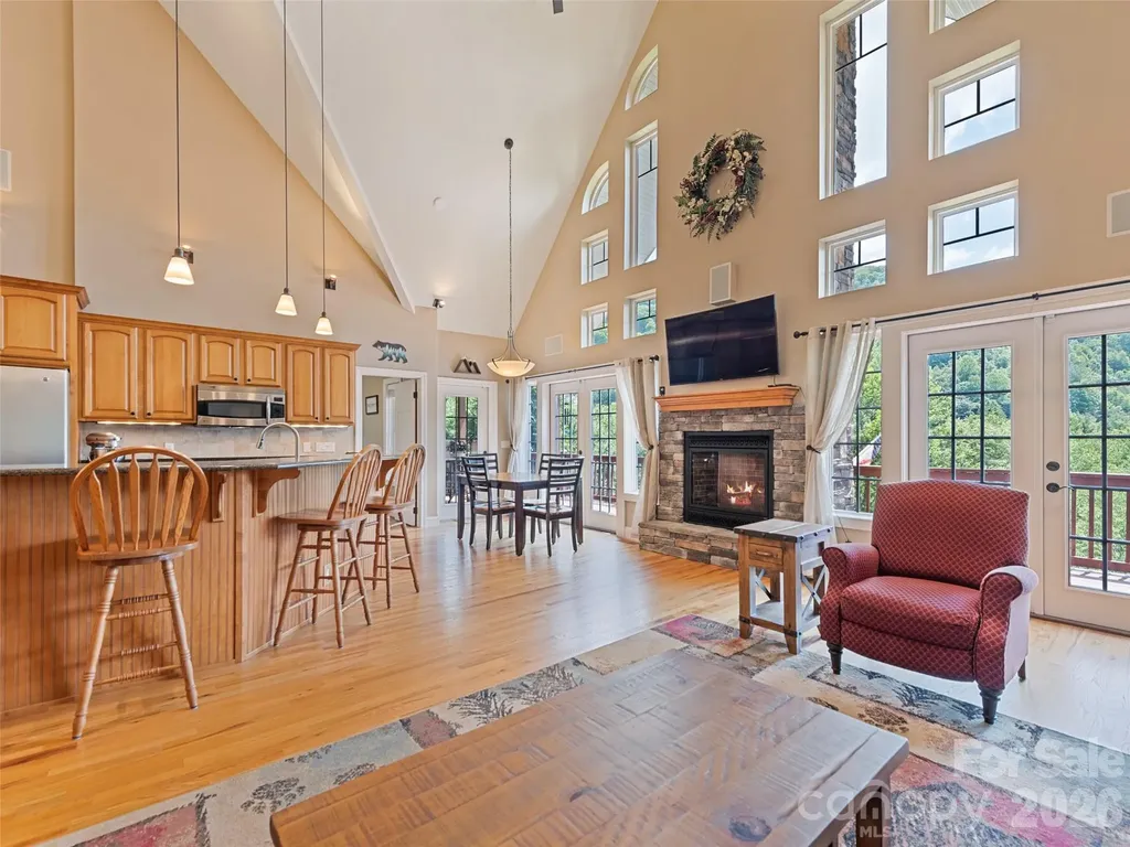 406 Inverness Drive Waynesville NC 28785