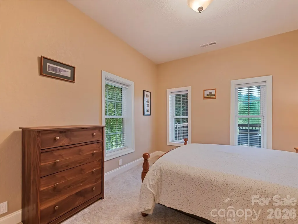 406 Inverness Drive Waynesville NC 28785