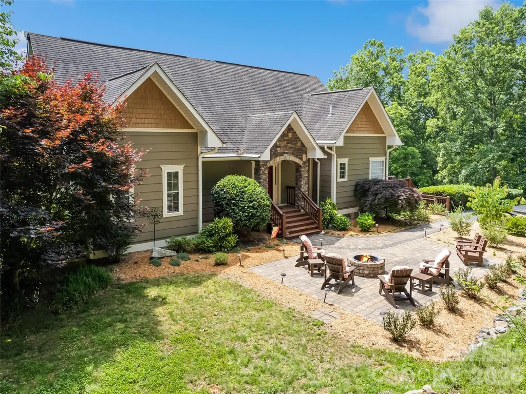 406 Inverness Drive Waynesville NC 28785