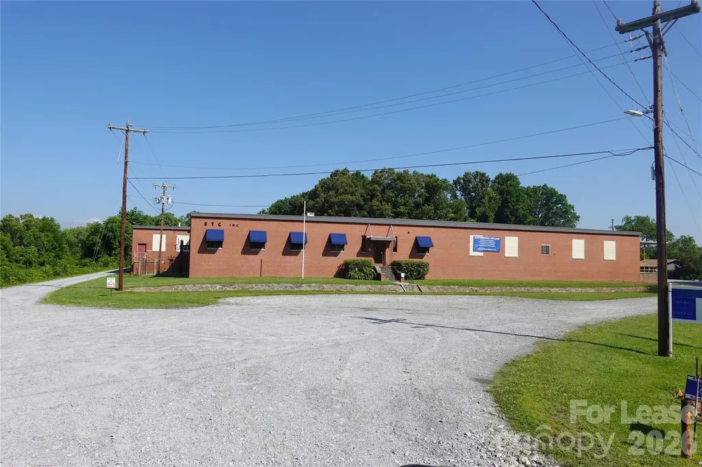 1495 N Main Street Hendersonville NC 28792