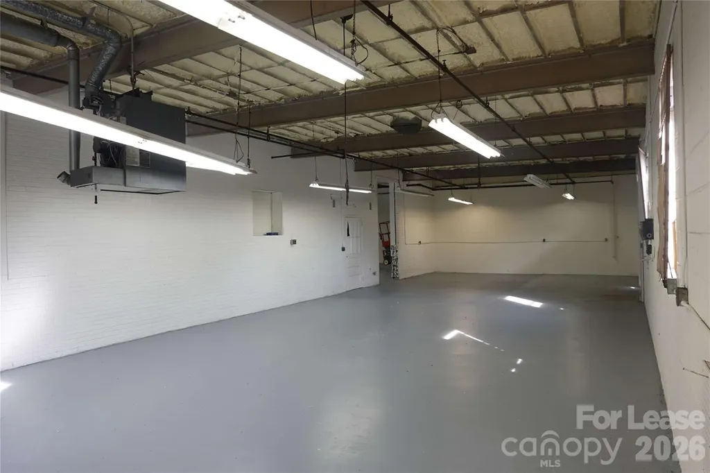1495 N Main Street Hendersonville NC 28792