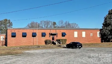 1495 N Main Street Hendersonville NC 28792