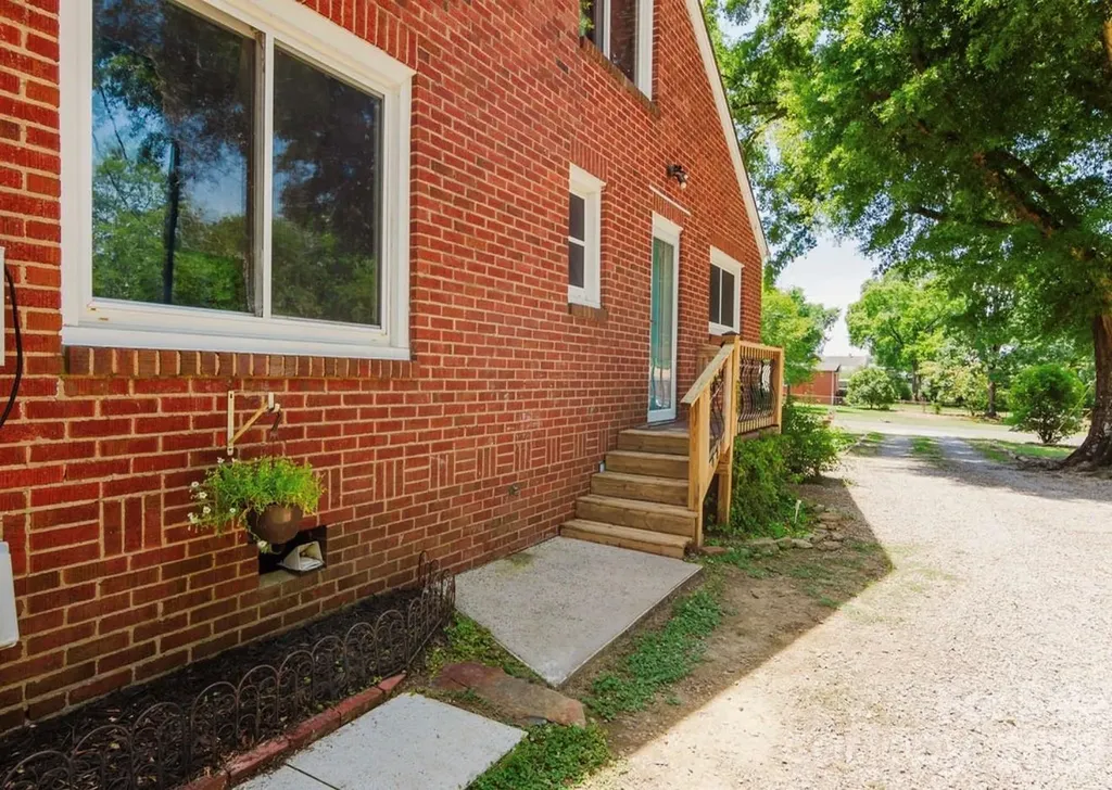 307 E 2nd Street Oakboro NC 28129