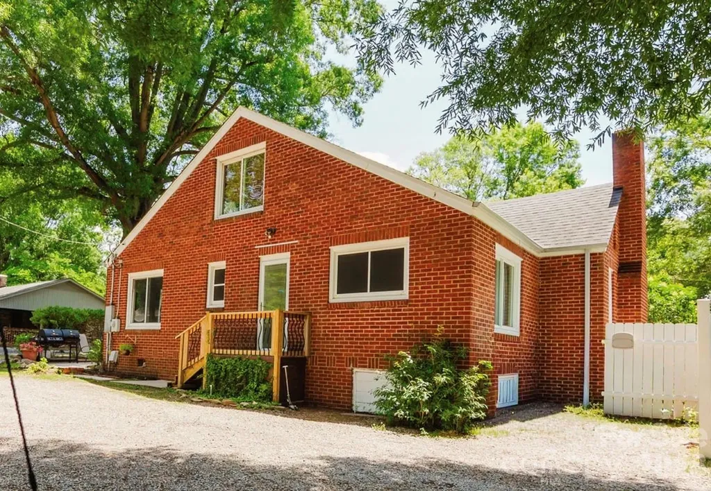 307 E 2nd Street Oakboro NC 28129