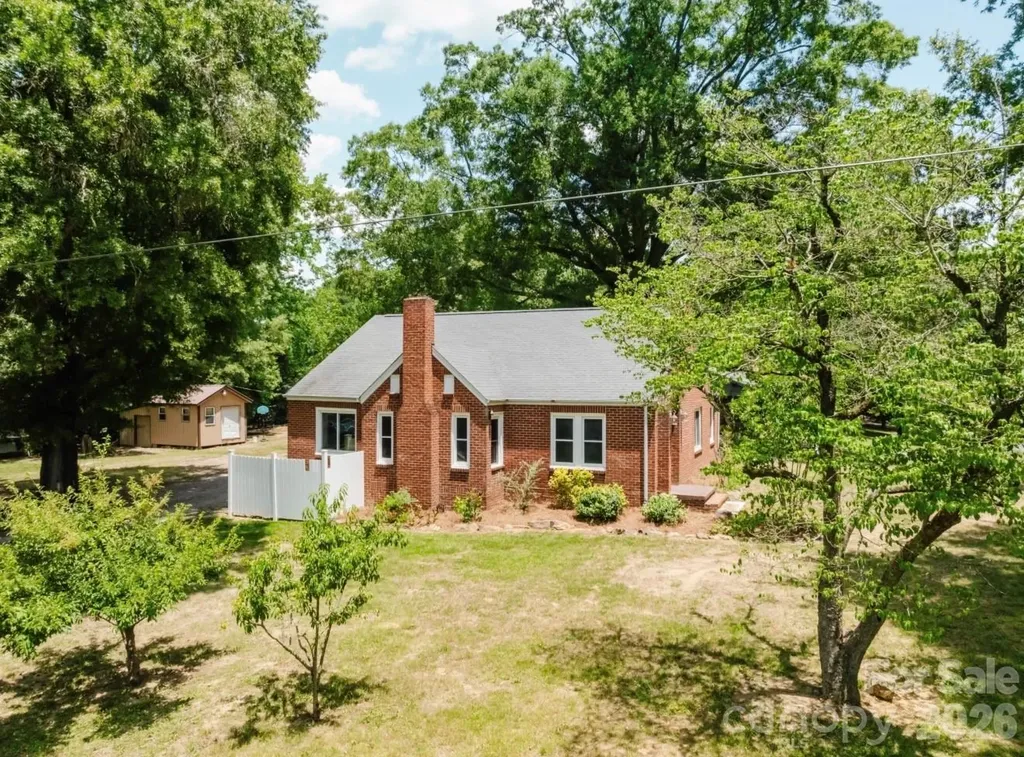 307 E 2nd Street Oakboro NC 28129