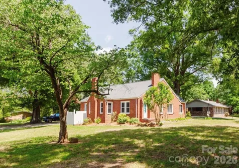 307 E 2nd Street Oakboro NC 28129