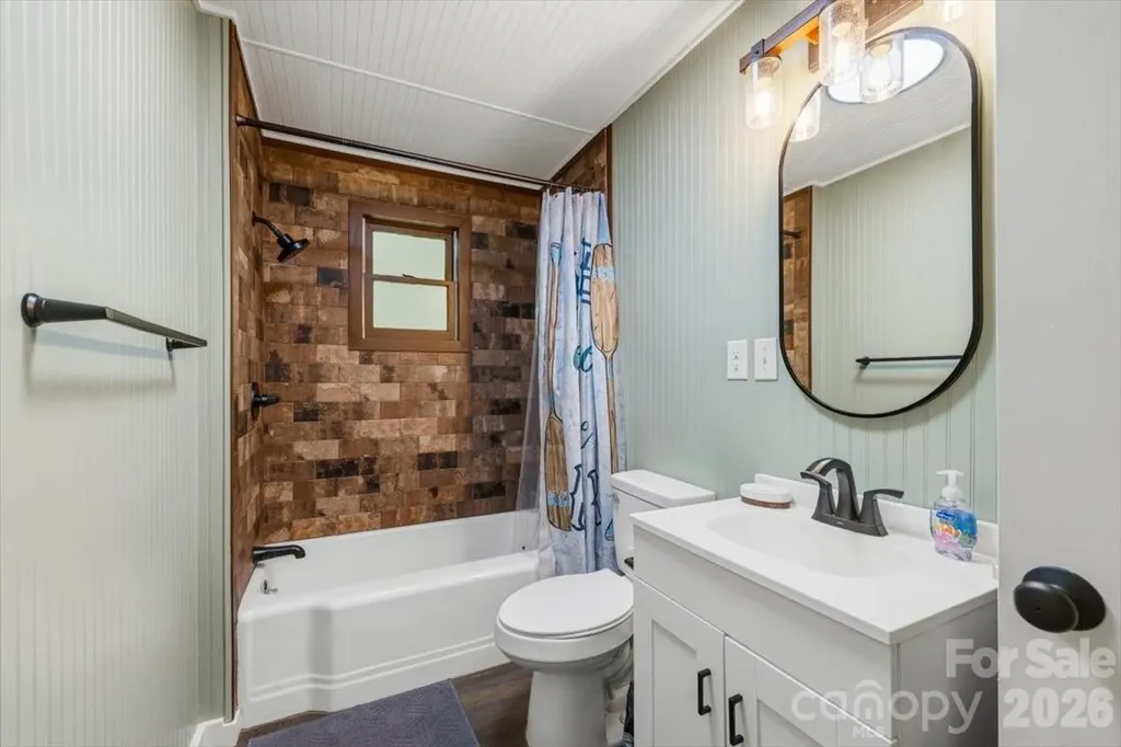 1878 Linville River Road Nebo NC 28761