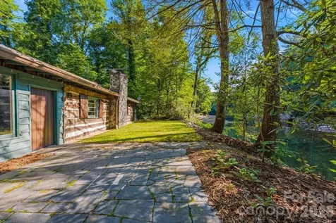 1878 Linville River Road Nebo NC 28761
