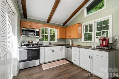 1878 Linville River Road Nebo NC 28761