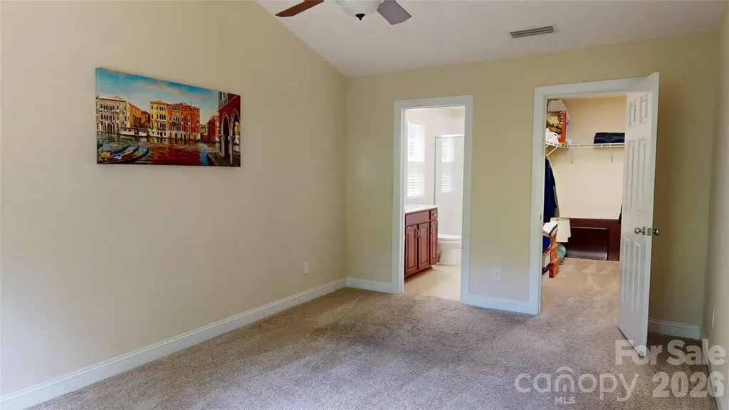 10731 Forest Drive Matthews NC 28105